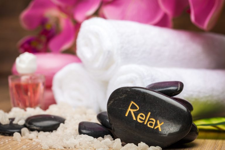 Promoviendo masaje relajante bienestar